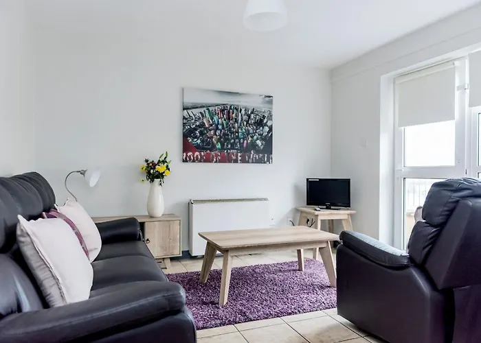 Marine Court Ground Floor Apartment